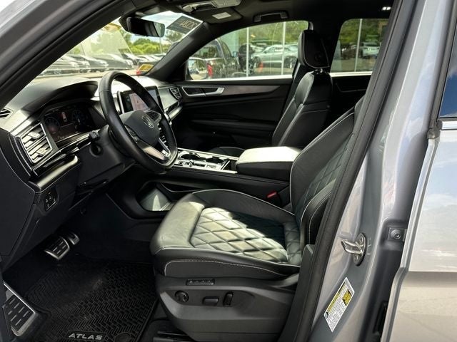 2024 Volkswagen Atlas Cross Sport 2.0T SEL Premium R-Line