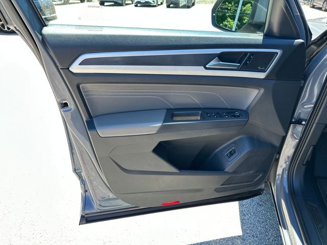 2023 Volkswagen Atlas Cross Sport 3.6L V6 SEL Premium R-Line