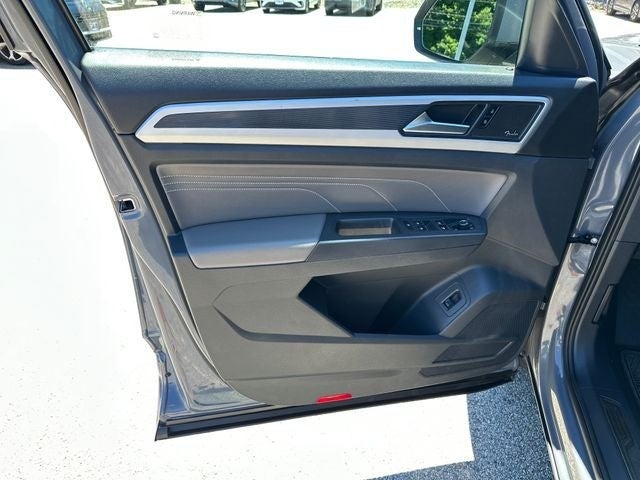 2023 Volkswagen Atlas Cross Sport 3.6L V6 SEL Premium R-Line