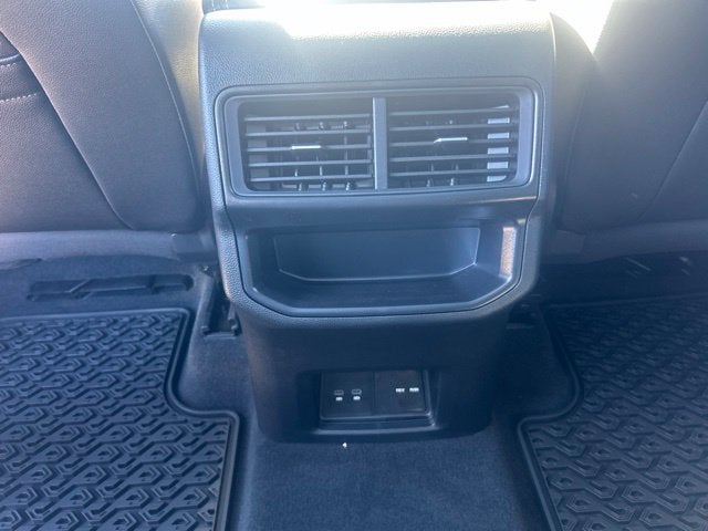 2026 Volkswagen Atlas Cross Sport SE w/Technology