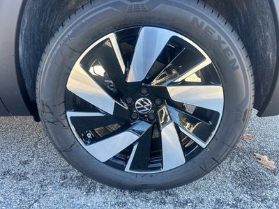 2026 Volkswagen Atlas Cross Sport SE w/Technology
