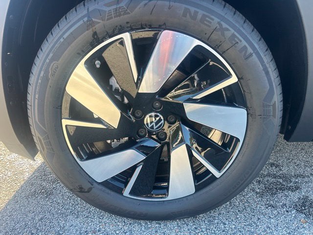 2026 Volkswagen Atlas Cross Sport SE w/Technology