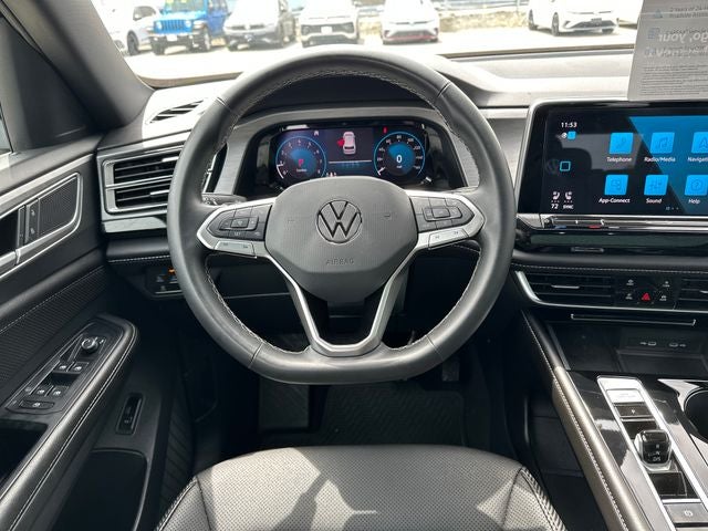 2024 Volkswagen Atlas Cross Sport 2.0T SE w/Technology