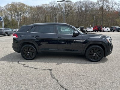 2024 Volkswagen Atlas Cross Sport 2.0T SE w/Technology