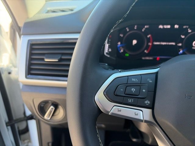 2023 Volkswagen Atlas 2.0T SE w/Technology