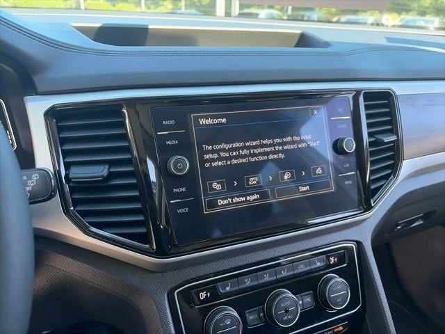 2023 Volkswagen Atlas 2.0T SE w/Technology