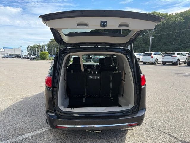 2018 Chrysler Pacifica Hybrid Touring L