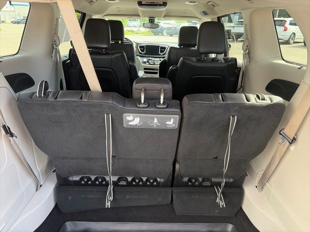 2018 Chrysler Pacifica Hybrid Touring L