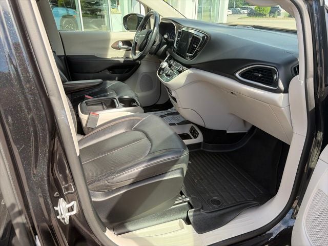 2018 Chrysler Pacifica Hybrid Touring L