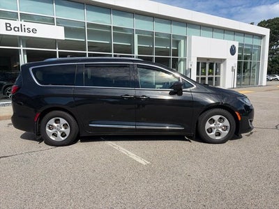 2018 Chrysler Pacifica Hybrid Touring L