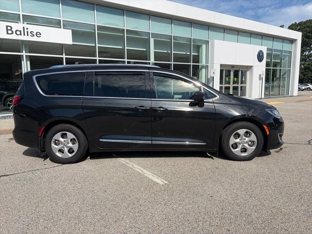 2018 Chrysler Pacifica Hybrid Touring L