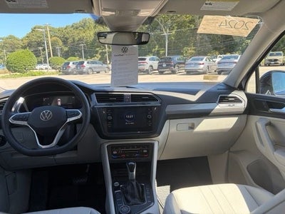 2024 Volkswagen Tiguan 2.0T SE