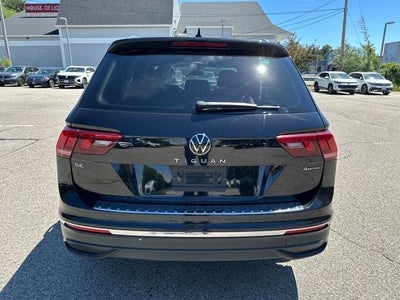 2023 Volkswagen Tiguan 2.0T SE