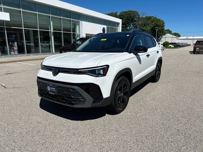 2025 Volkswagen Taos 1.5T SE Black