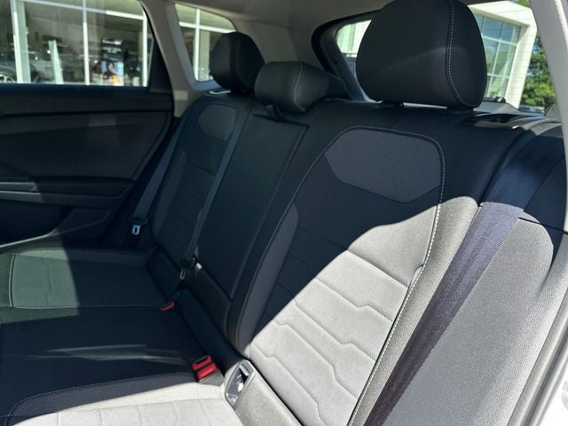 2025 Volkswagen Taos 1.5T SE Black