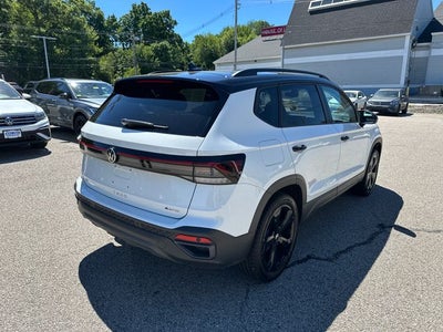 2025 Volkswagen Taos 1.5T SE Black