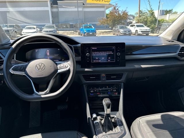 2025 Volkswagen Taos 1.5T SE Black