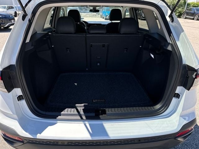 2025 Volkswagen Taos 1.5T SE Black
