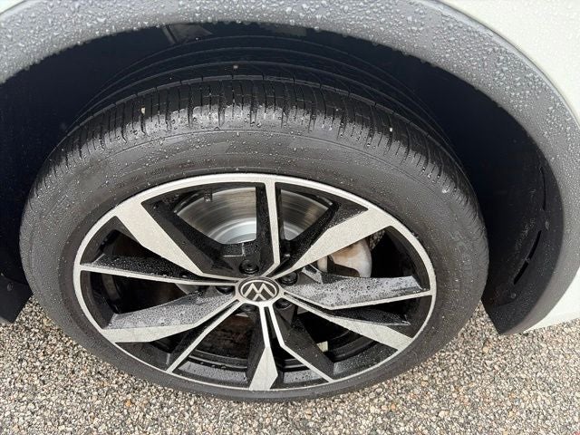 2022 Volkswagen Tiguan 2.0T SEL R-Line