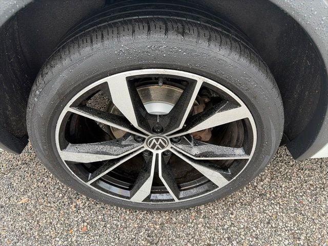 2022 Volkswagen Tiguan 2.0T SEL R-Line