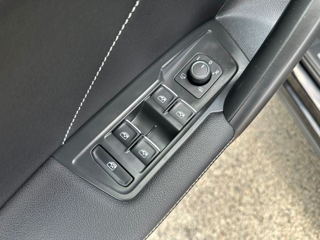 2023 Volkswagen Tiguan 2.0T SEL R-Line