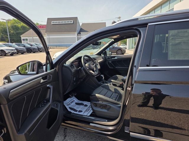 2023 Volkswagen Tiguan 2.0T SEL R-Line