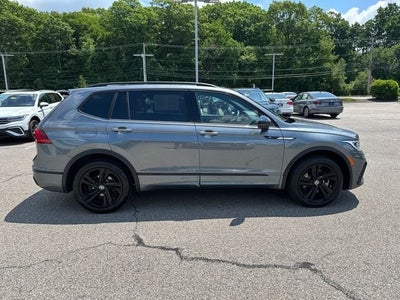 2024 Volkswagen Tiguan 2.0T SE R-Line Black