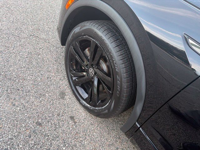 2023 Volkswagen Tiguan 2.0T SE R-Line Black