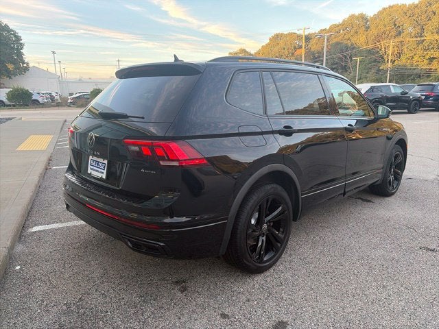 2023 Volkswagen Tiguan 2.0T SE R-Line Black