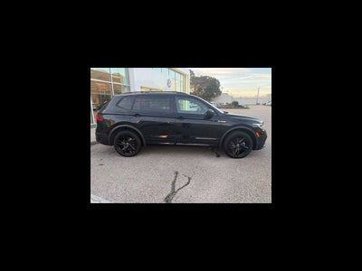 2023 Volkswagen Tiguan 2.0T SE R-Line Black