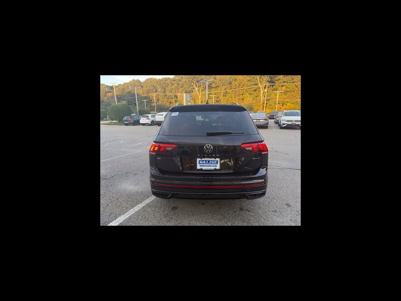 2023 Volkswagen Tiguan 2.0T SE R-Line Black