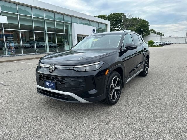 2025 Volkswagen Tiguan 2.0T SE