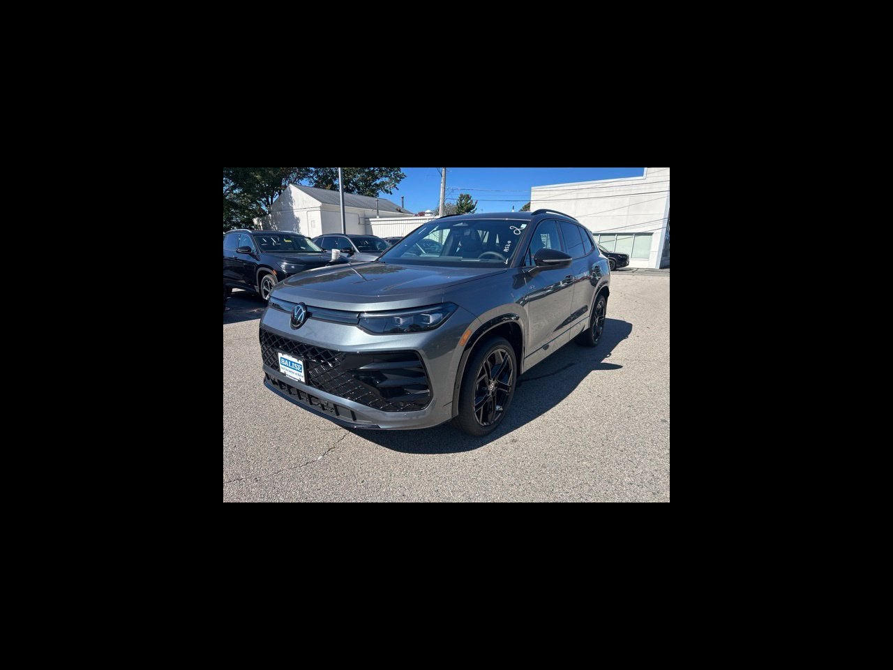 2026 Volkswagen Tiguan SE R-Line Black