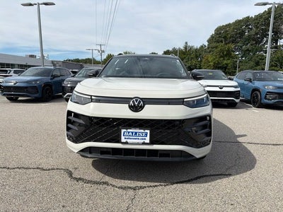 2026 Volkswagen Tiguan 2.0T SE R-Line Black
