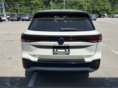 2026 Volkswagen Tiguan 2.0T SE R-Line Black