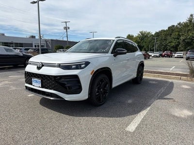2026 Volkswagen Tiguan SE R-Line Black