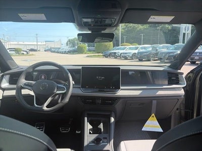 2026 Volkswagen Tiguan 2.0T SE R-Line Black