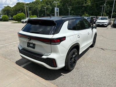 2026 Volkswagen Tiguan 2.0T SE R-Line Black