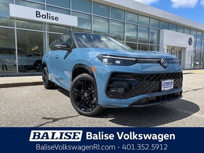 2026 Volkswagen Tiguan 2.0T SE R-Line Black