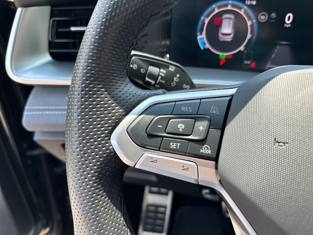 2025 Volkswagen Tiguan 2.0T SE R-Line Black