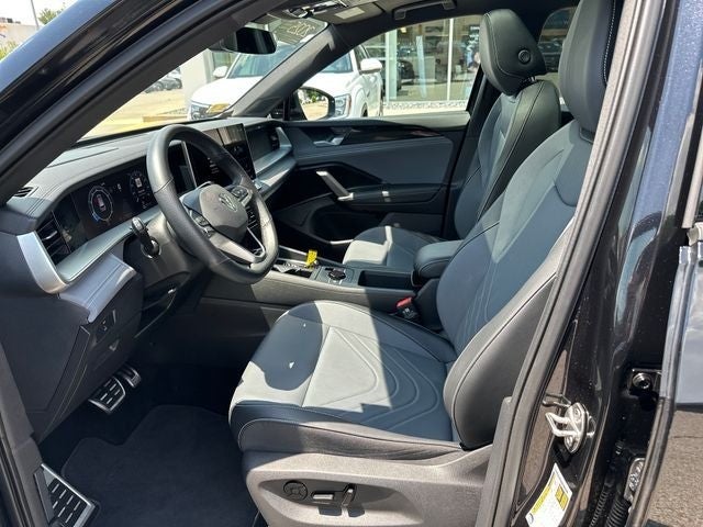 2025 Volkswagen Tiguan 2.0T SE R-Line Black
