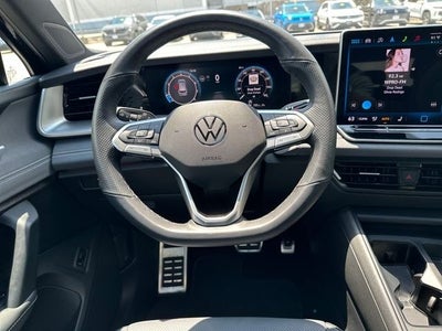 2025 Volkswagen Tiguan 2.0T SE R-Line Black