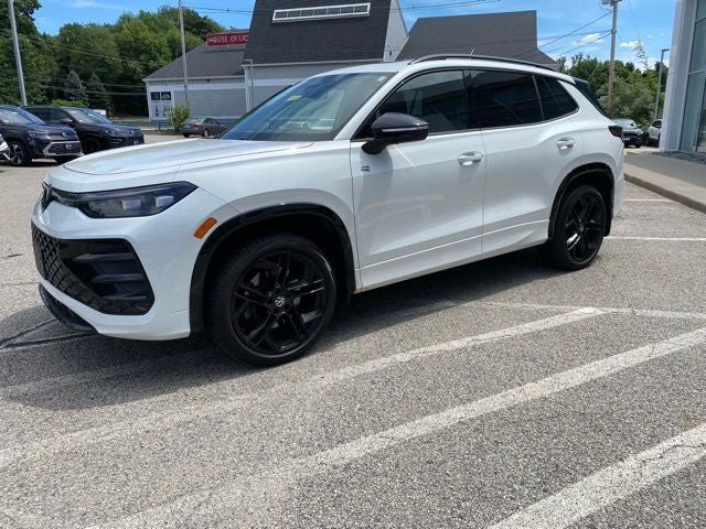 2025 Volkswagen Tiguan 2.0T SE R-Line Black