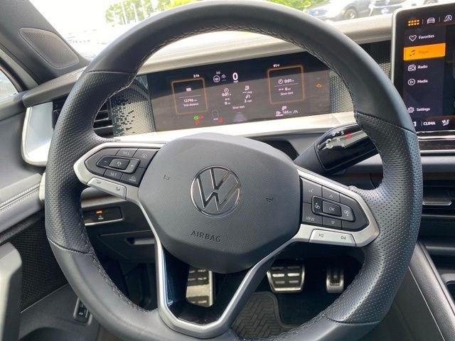 2025 Volkswagen Tiguan 2.0T SE R-Line Black