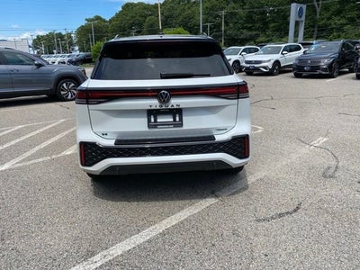 2025 Volkswagen Tiguan 2.0T SE R-Line Black