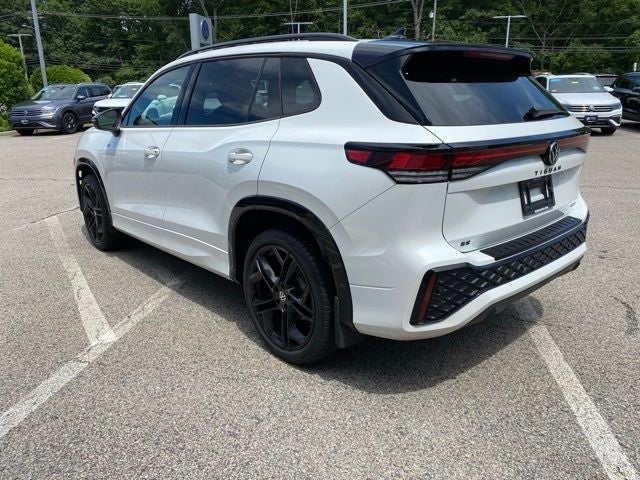 2025 Volkswagen Tiguan 2.0T SE R-Line Black