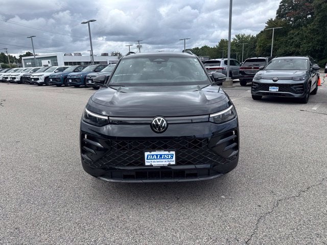2026 Volkswagen Tiguan 2.0T SE R-Line Black