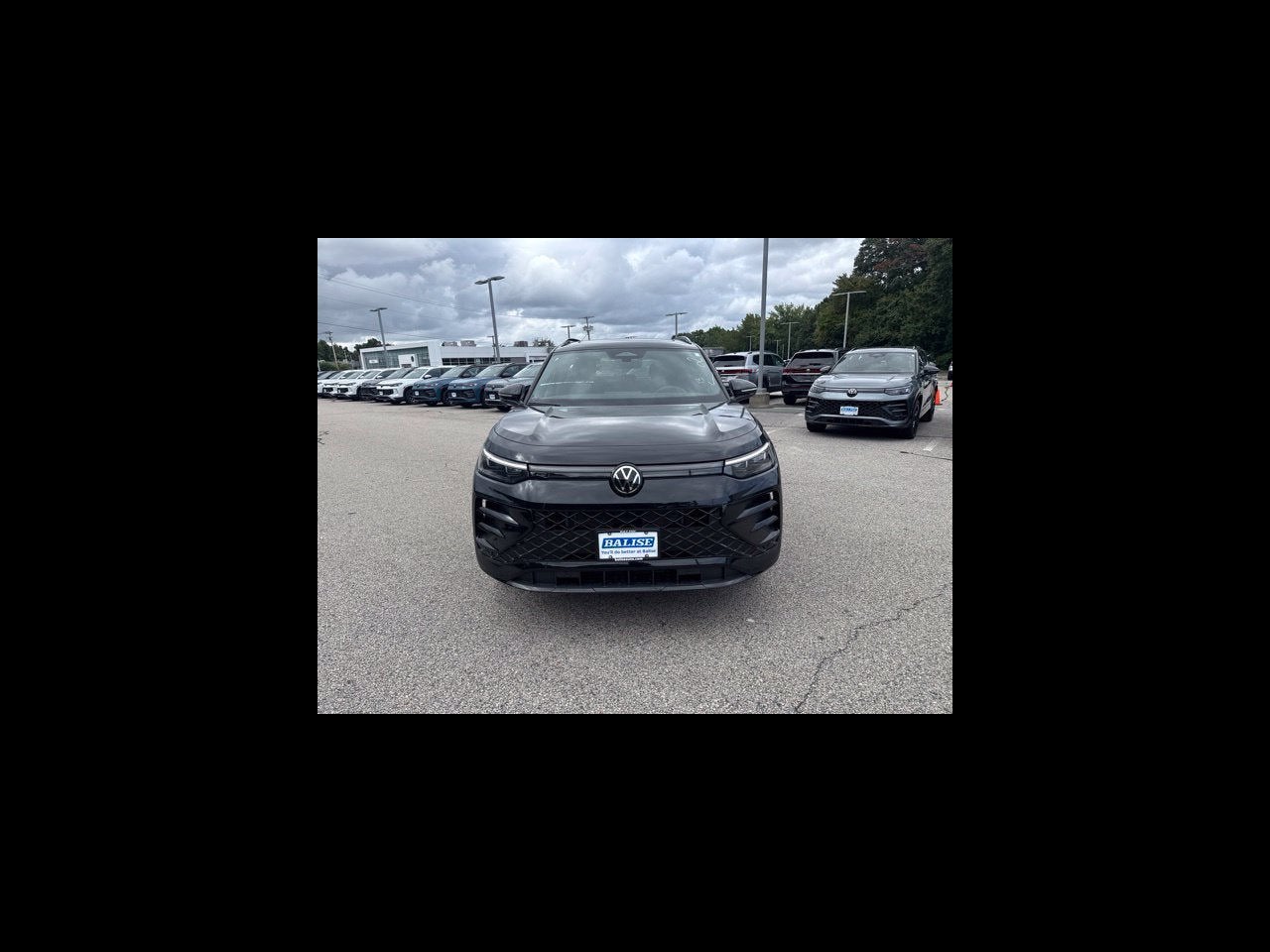 2026 Volkswagen Tiguan 2.0T SE R-Line Black