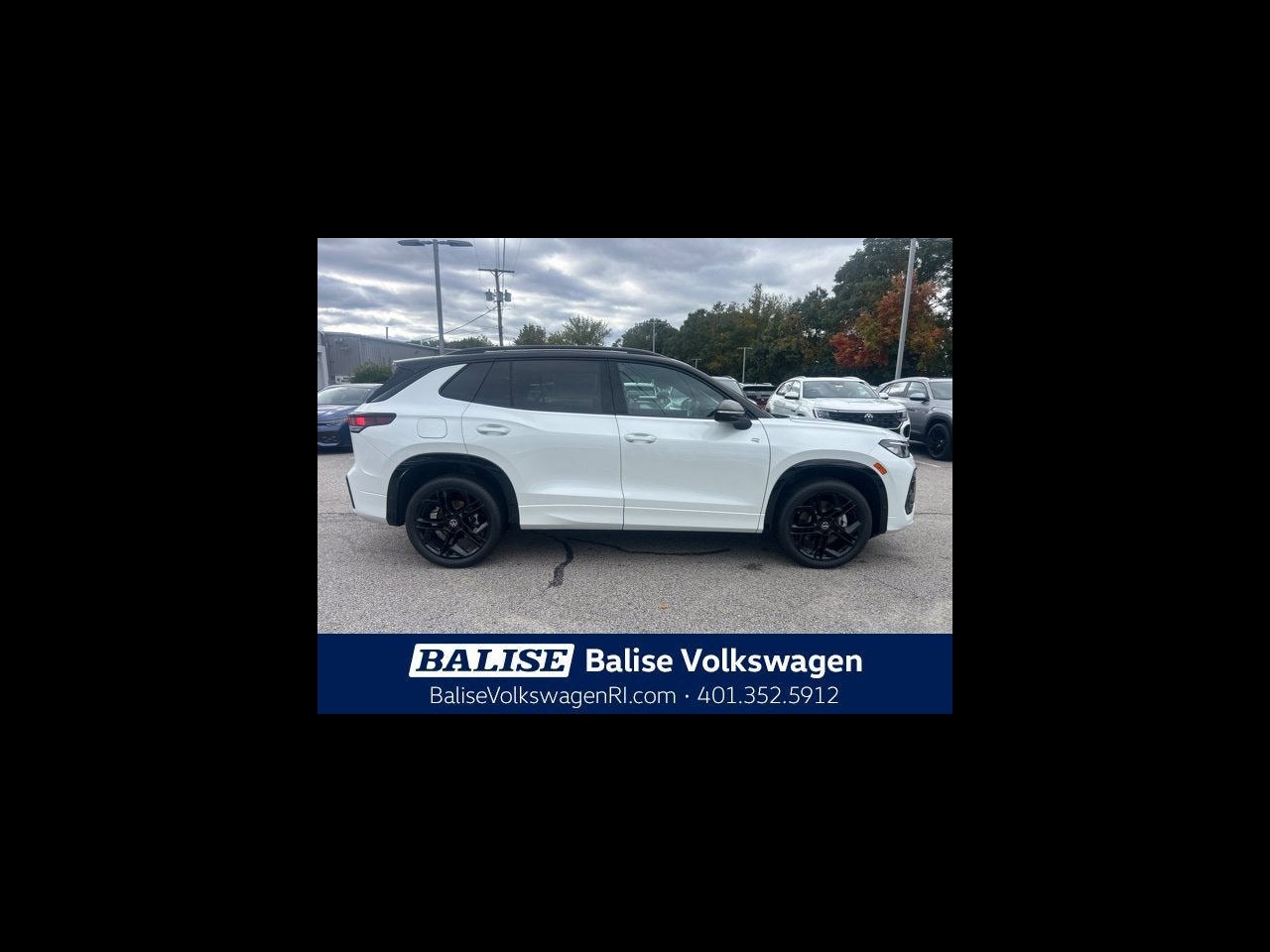 2026 Volkswagen Tiguan SE R-Line Black