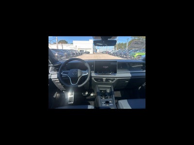 2026 Volkswagen Tiguan SE R-Line Black